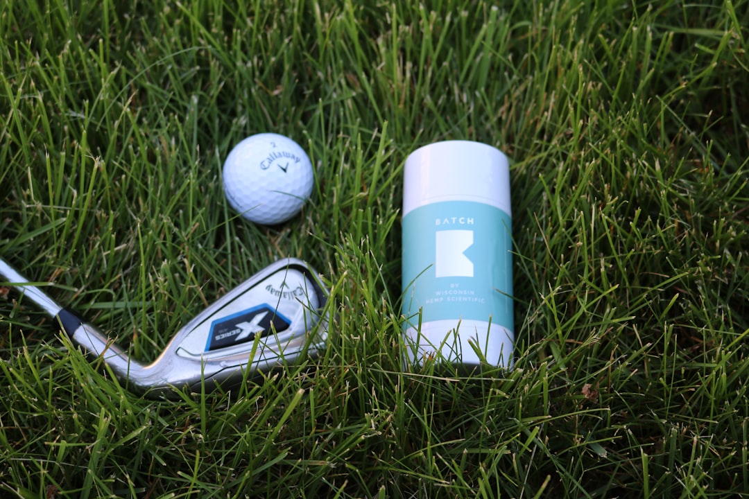 Magnetic Golf Towels: Pros, Cons & Smart Uses Explained
