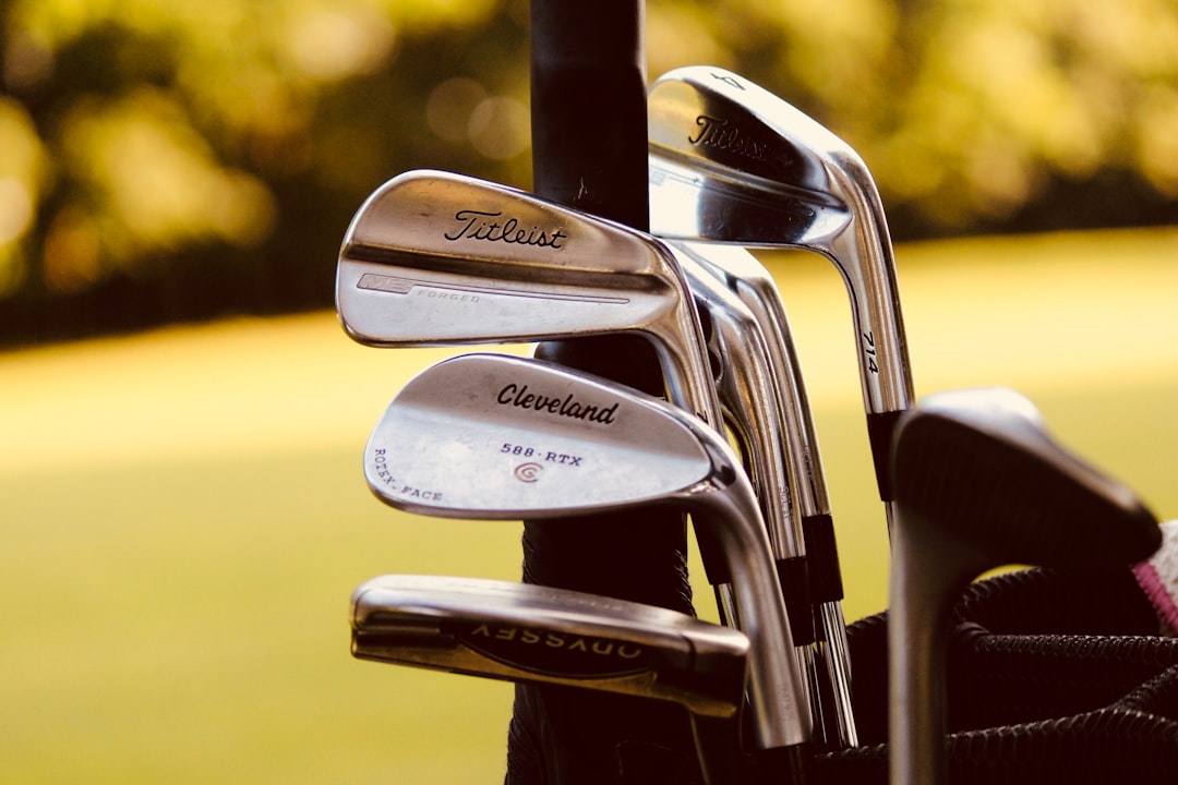 Golf Accessories for Clean Clubs: Minimalist Bag Setup