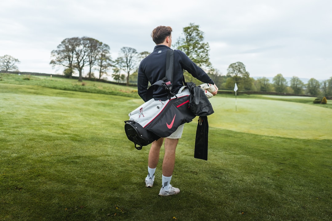 Best Golf Towel Color: Keep It Clean & Looking Pristine